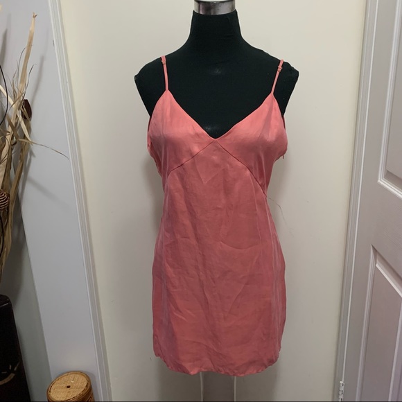 Zara Chic Relaxed Fit Halter Drape Mini Dress Size Medium - Picture 3 of 15